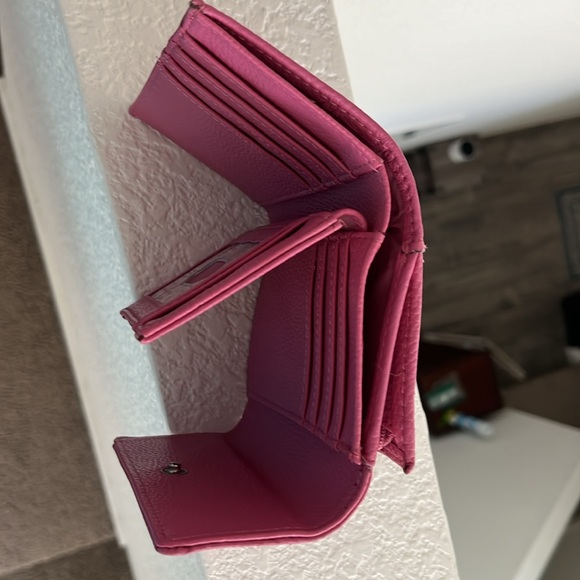 MUNDI Womens Small Genuine Leather RFID Wallet - Picture 4 of 6